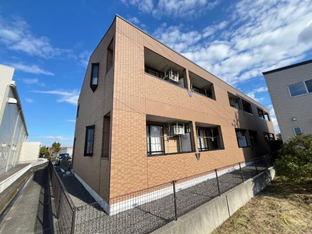 物件外観写真2　(外観写真（昼）)