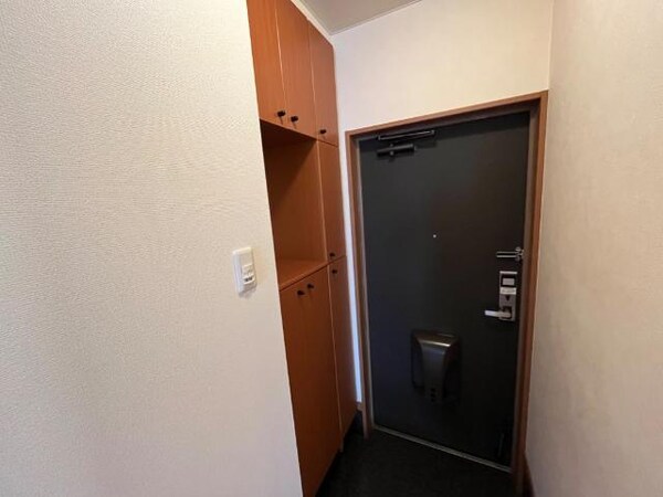 玄関(玄関)