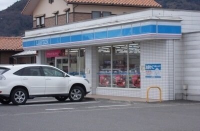 物件外観写真3　(ローソン高松中間町さんまで1400m)