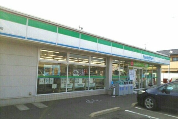 周辺環境(ファミリーマート高松町店さんまで760m)
