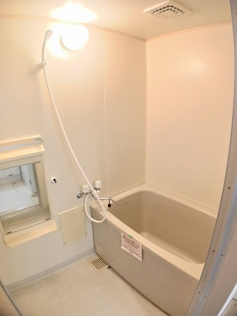 物件内観写真4　(サカエドライさんまで800m)