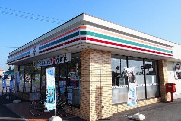 周辺環境(セブンイレブン坂出林田店まで700m)