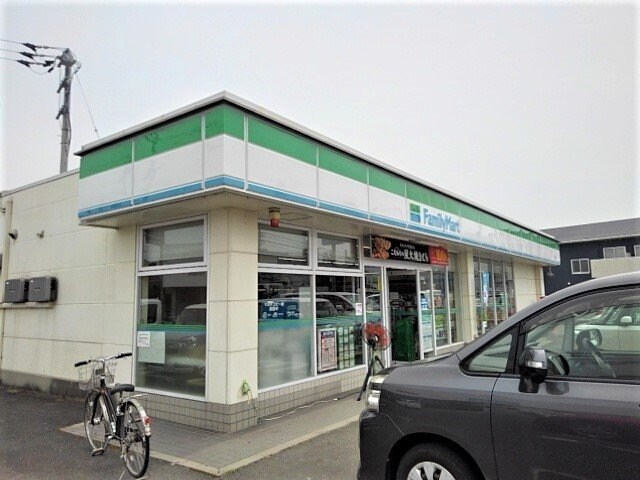 物件外観写真6　(ファミリーマート三野町店まで1200m)