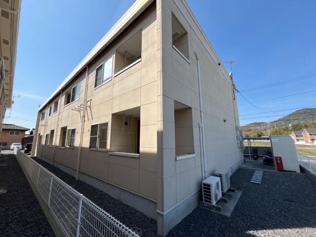 物件外観写真3　(外観写真（昼）)