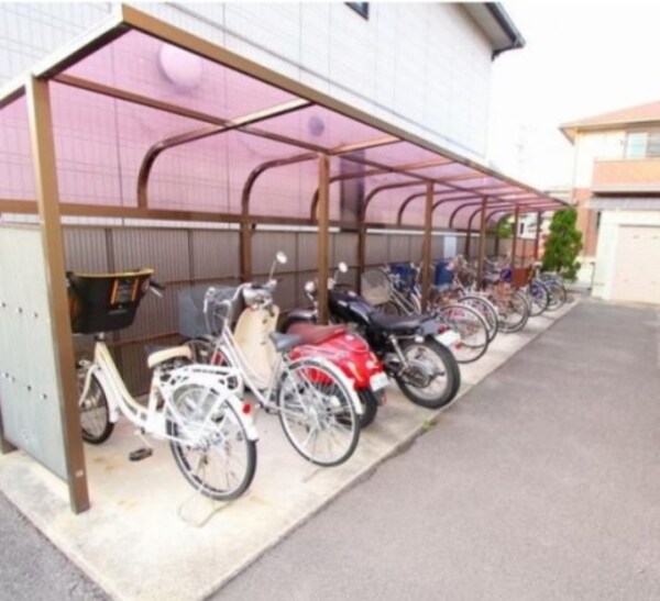 建物設備(駐輪場)