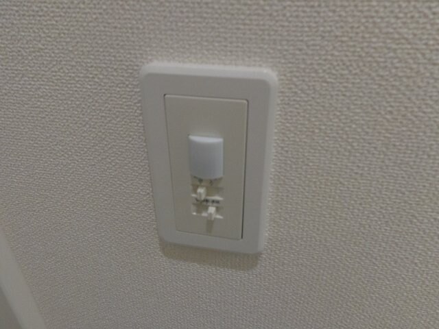 物件内観写真20　(センサー)