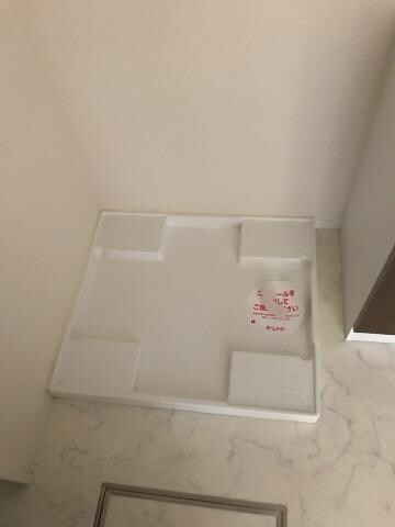 物件内観写真17　(洗濯機置場)