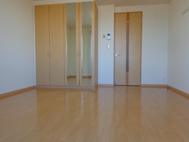 物件内観写真3　(洋室)