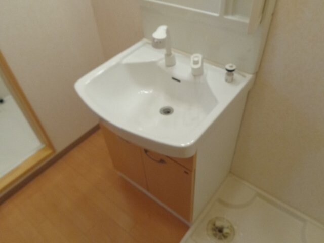 物件内観写真9　(洗髪洗面化粧台)