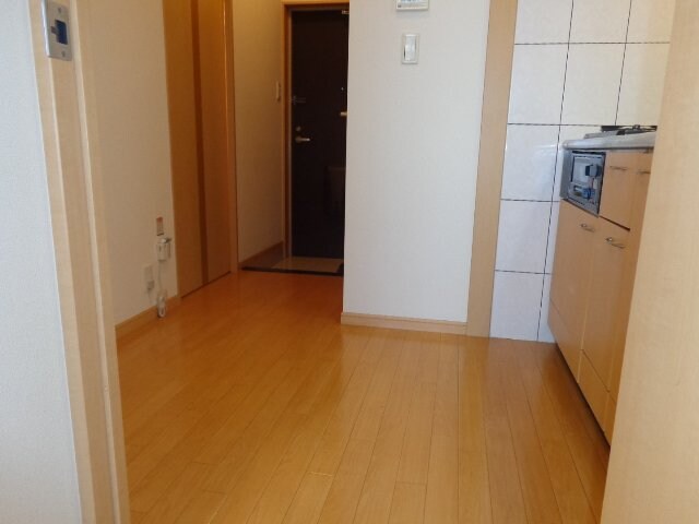 物件内観写真10　(廊下)