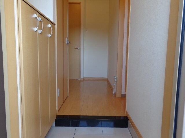 物件内観写真21　(玄関)
