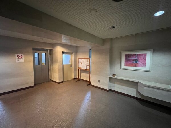 ロビー・ラウンジ