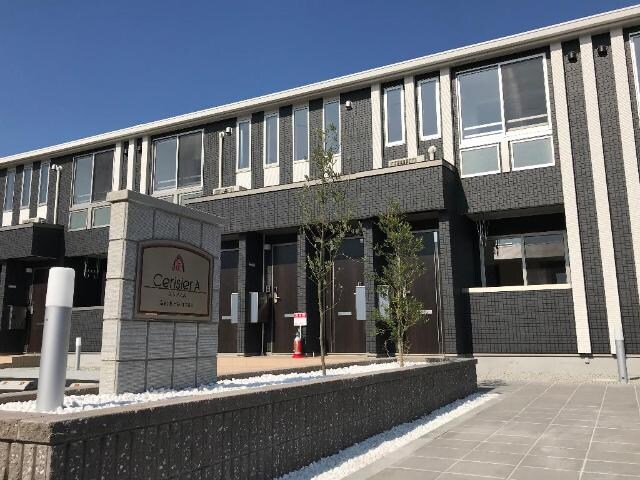 物件外観写真3　(外観写真（昼）)