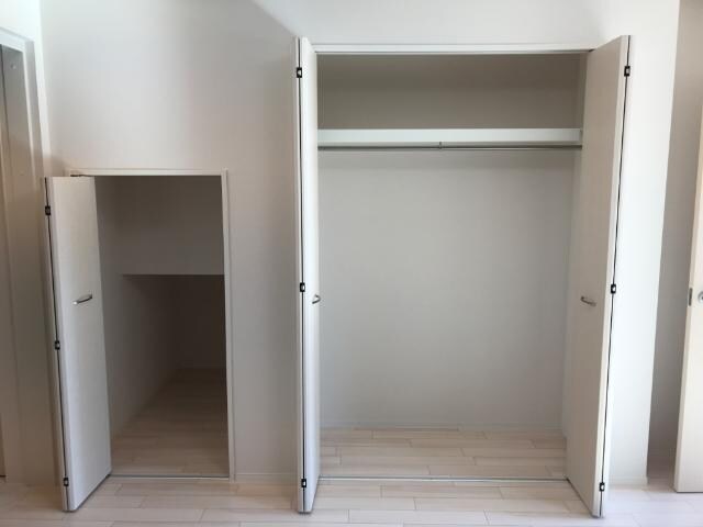物件内観写真12　(収納)