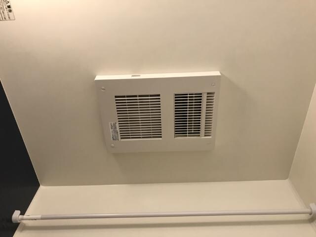 物件内観写真17　(浴室換気乾燥機)