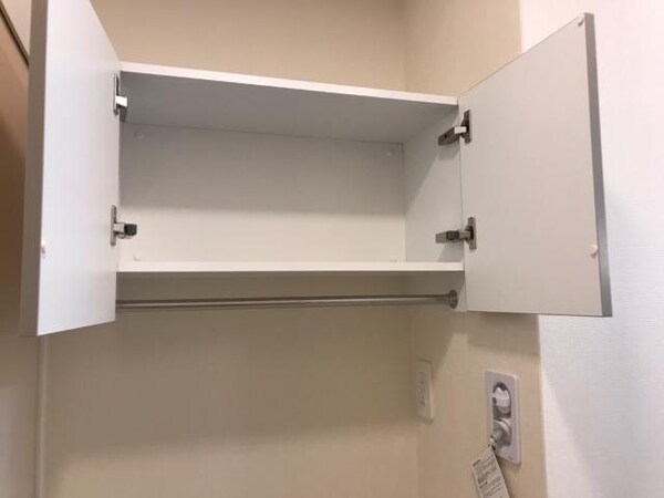 収納(洗濯機置場収納)