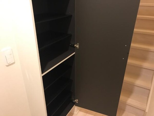 収納(シューズBOX)