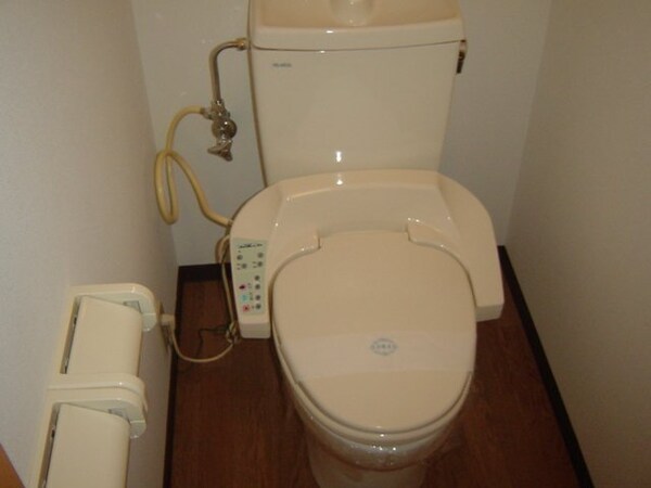 トイレ(シャワー付トイレ)