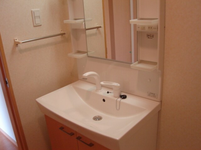 物件内観写真7　(洗面)