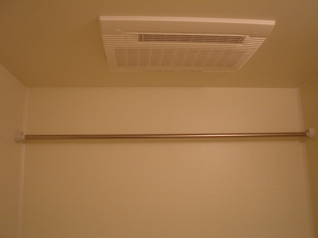 物件内観写真12　(浴室乾燥機)