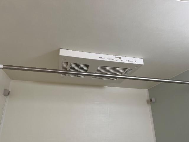 物件内観写真23　(浴室乾燥機)