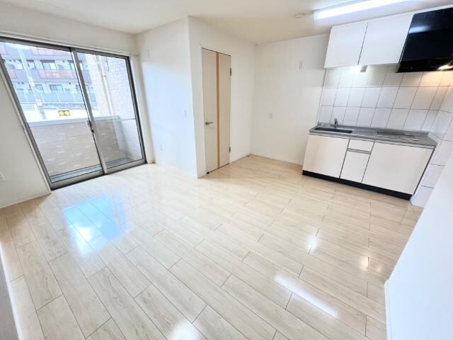 物件内観写真11　(リビング)