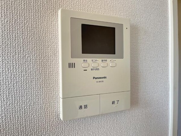 内装他(カメラ付インターホン)
