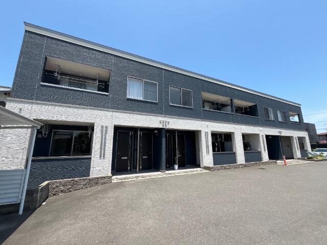 物件外観写真2　(外観写真（昼）)