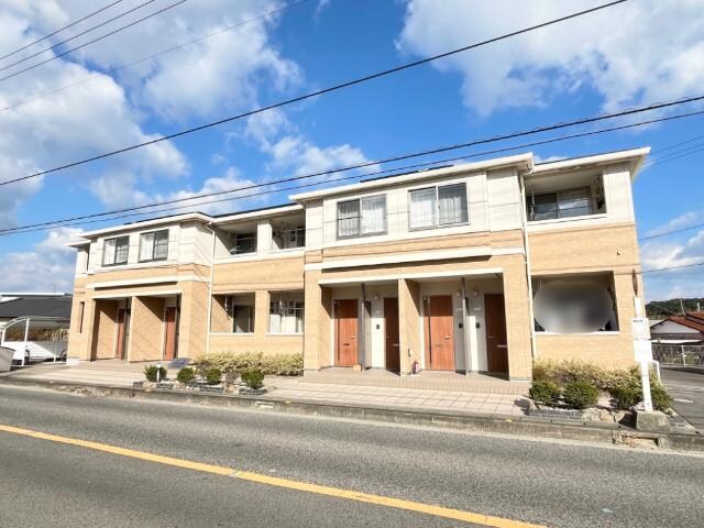 物件外観写真1　(外観写真（昼）)