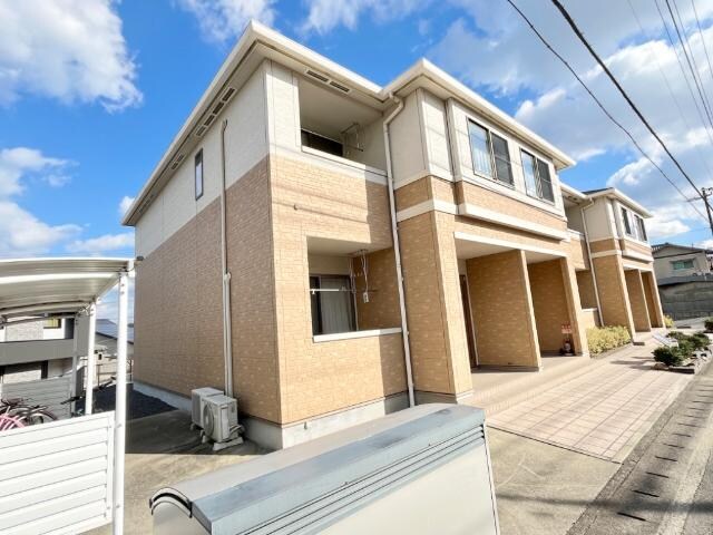 物件外観写真2　(外観写真（昼）)