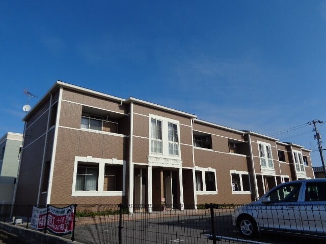 物件外観写真1　(外観写真（昼）)