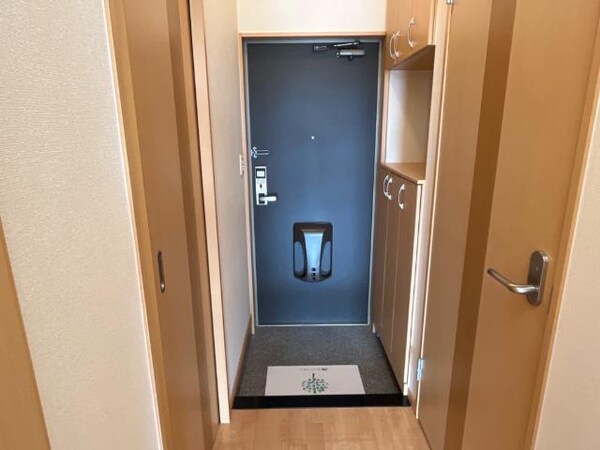 玄関(玄関)
