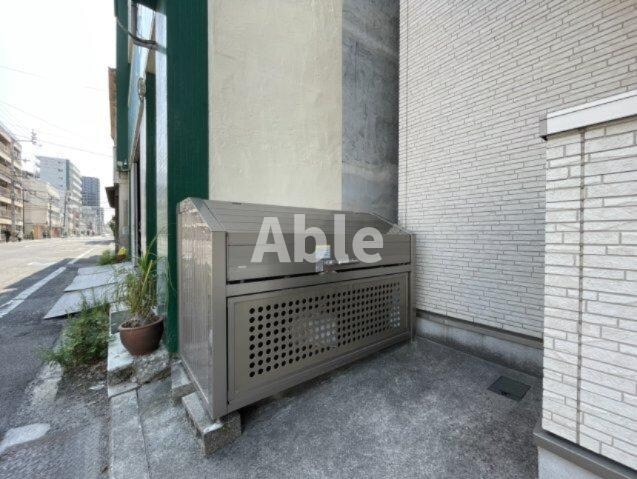 物件内観写真23　(敷地内ごみ置場)