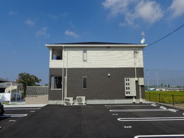 物件外観写真2　(外観写真（昼）)