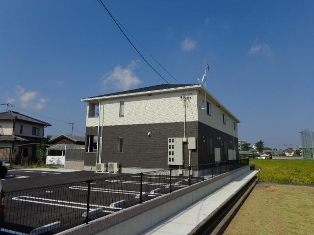 物件外観写真3　(外観写真（昼）)