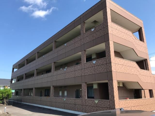 物件外観写真3　(外観写真（昼）)