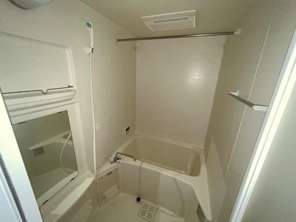 浴室(バス／シャワールーム等)