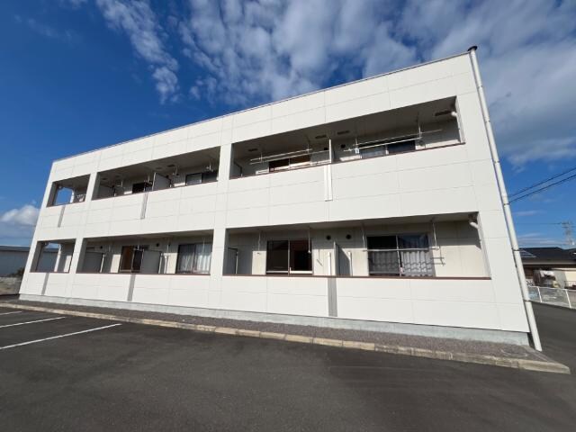 物件外観写真2　(外観写真（昼）)