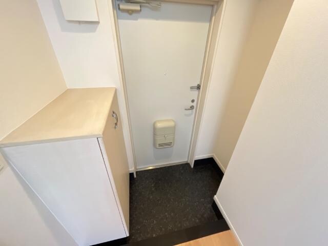 物件内観写真17　(玄関)