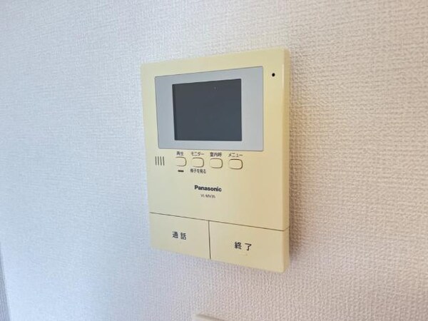 内装他(カメラ付インターホン)