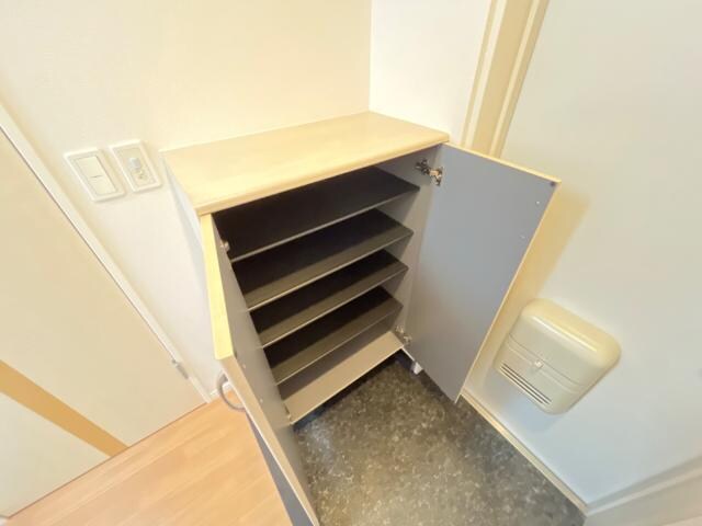 物件内観写真22　(下駄箱)