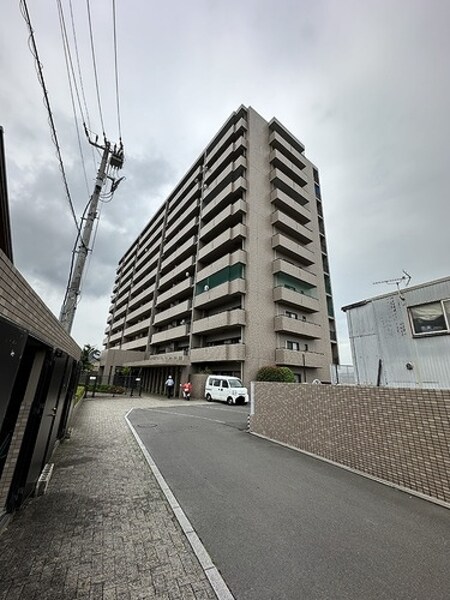 サーパス中府外観写真