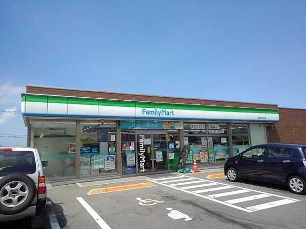 周辺環境(ファミリーマート綾歌町岡田上店まで500m)