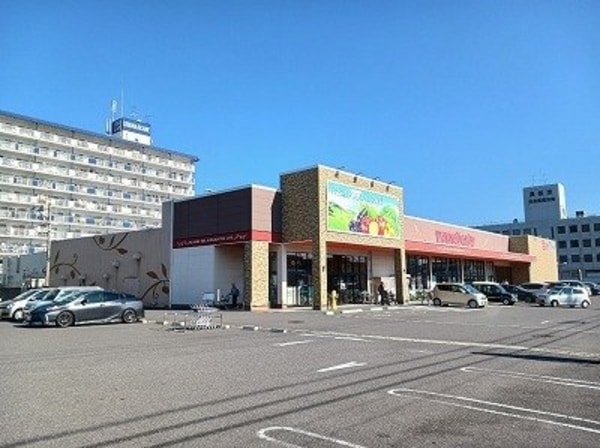 周辺環境(マルヨシセンター茜町店さんまで1200m)