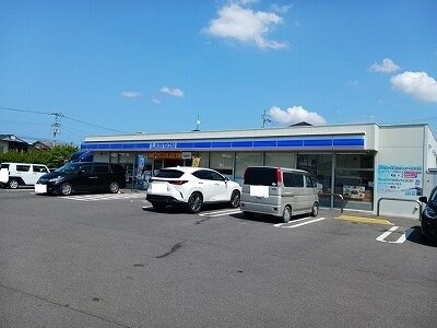 物件外観写真7　(ローソン高松成合町店さんまで900m)