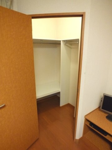 物件内観写真10　(家電はありません。)