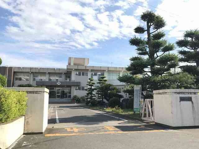 物件外観写真3　(飯山北小学校まで150m)