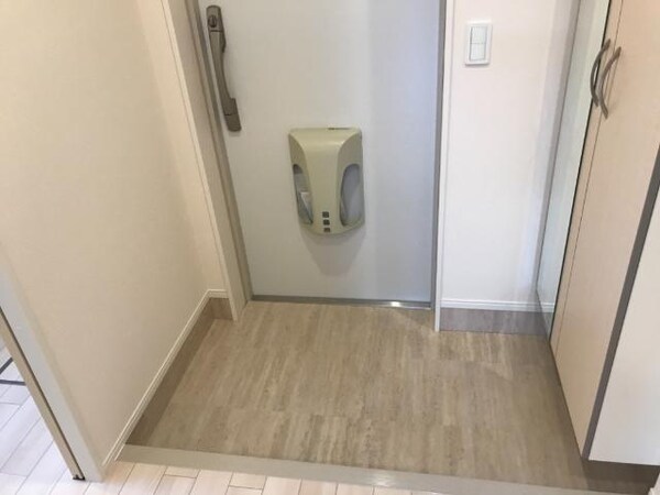 玄関(玄関)