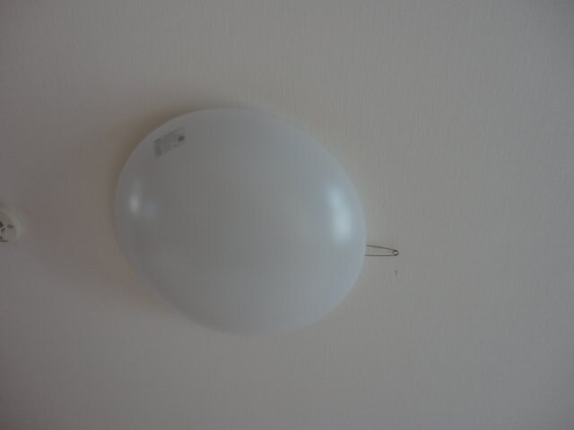 物件内観写真11　(洋室の照明)