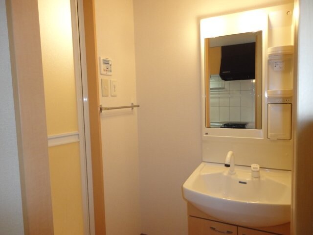 物件内観写真17　(洗髪洗面化粧台)